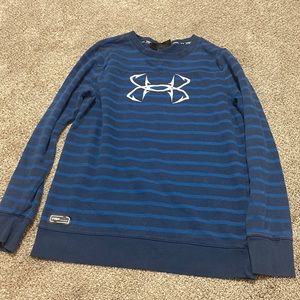 Woman’s Under Armour sweatshirt, size medium